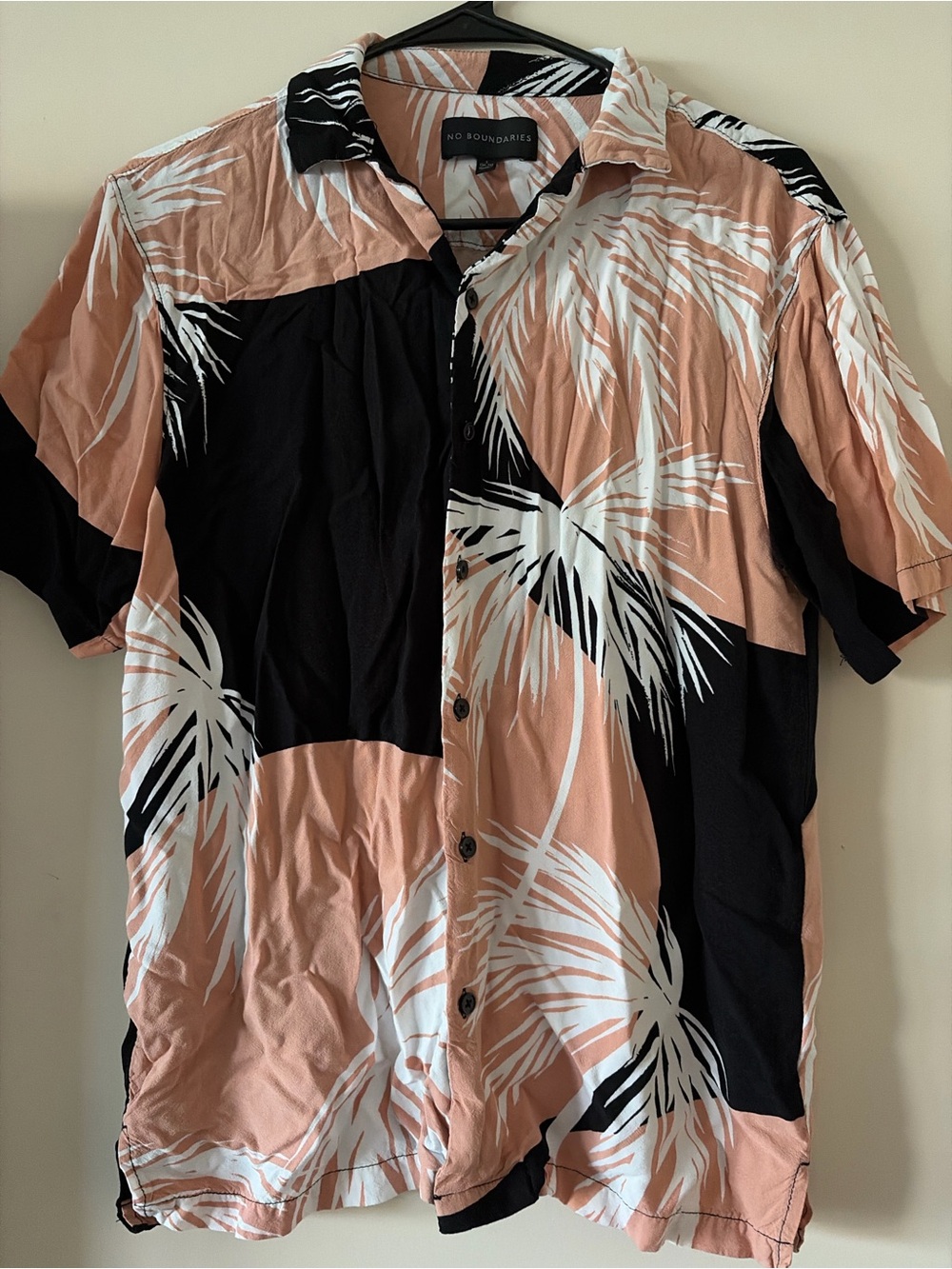 No Boundaries Peach, Black & White Palm-Print Short-Sleeve Button-Up Shirt